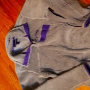 Patagonia retool like new. Medium. So cozy!